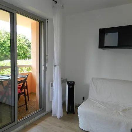 Bormes-les-mimosas, 1 Piece, 4 Personnes - Fr-1-251-654 Bormes-les-Mimosas